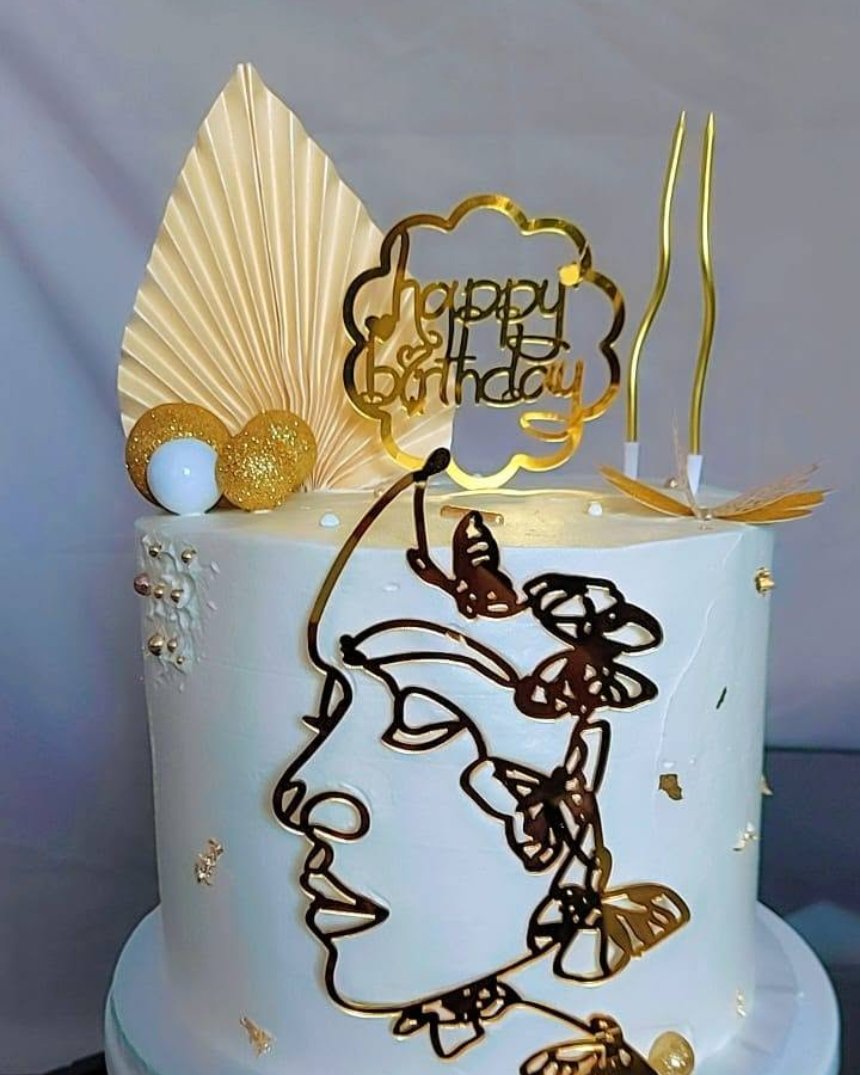An elegant cake by Niquas Cake Tales