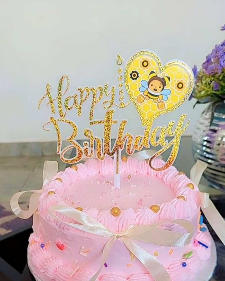 Pretty in Pink cake by Niquas Cake Tales