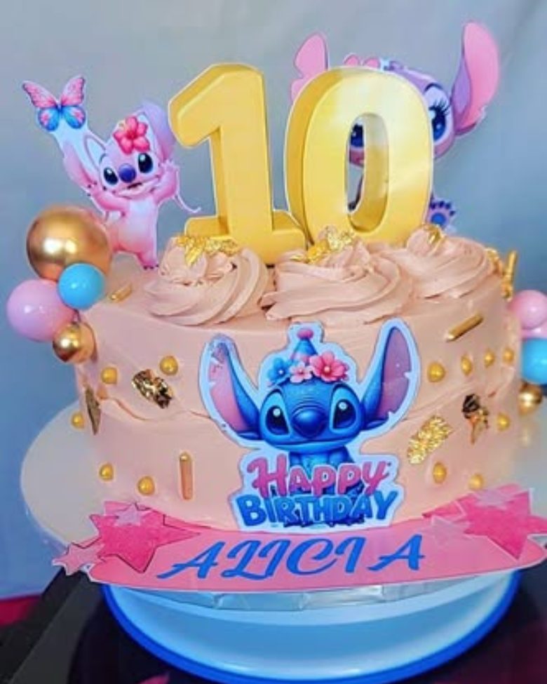 Stitch & Angel cake by Niquas Cake Tales